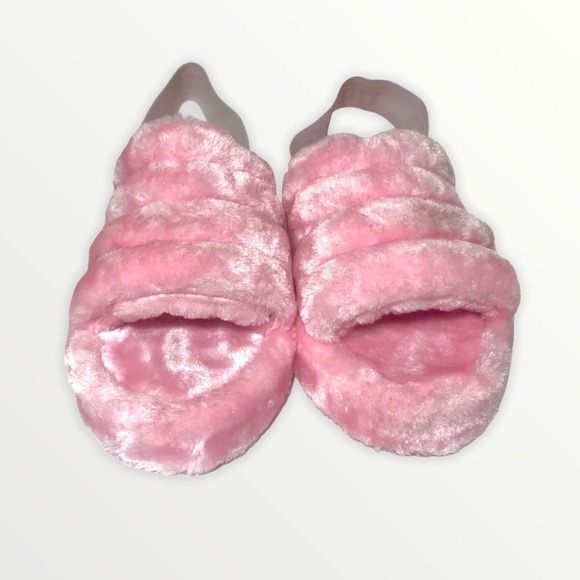 ✨INSPIRED FLUFF YEAH SLIPPERS 10 LIGHT PINK (41) - Picture 1 of 6